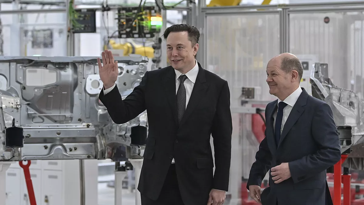 Elon Musk veut licencier les humains de ses Gigafactory chez Tesla et les remplacer par des robots Optimus