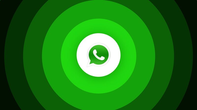 WhatsApp veut désormais aussi connaître votre adresse mail, pourquoi?